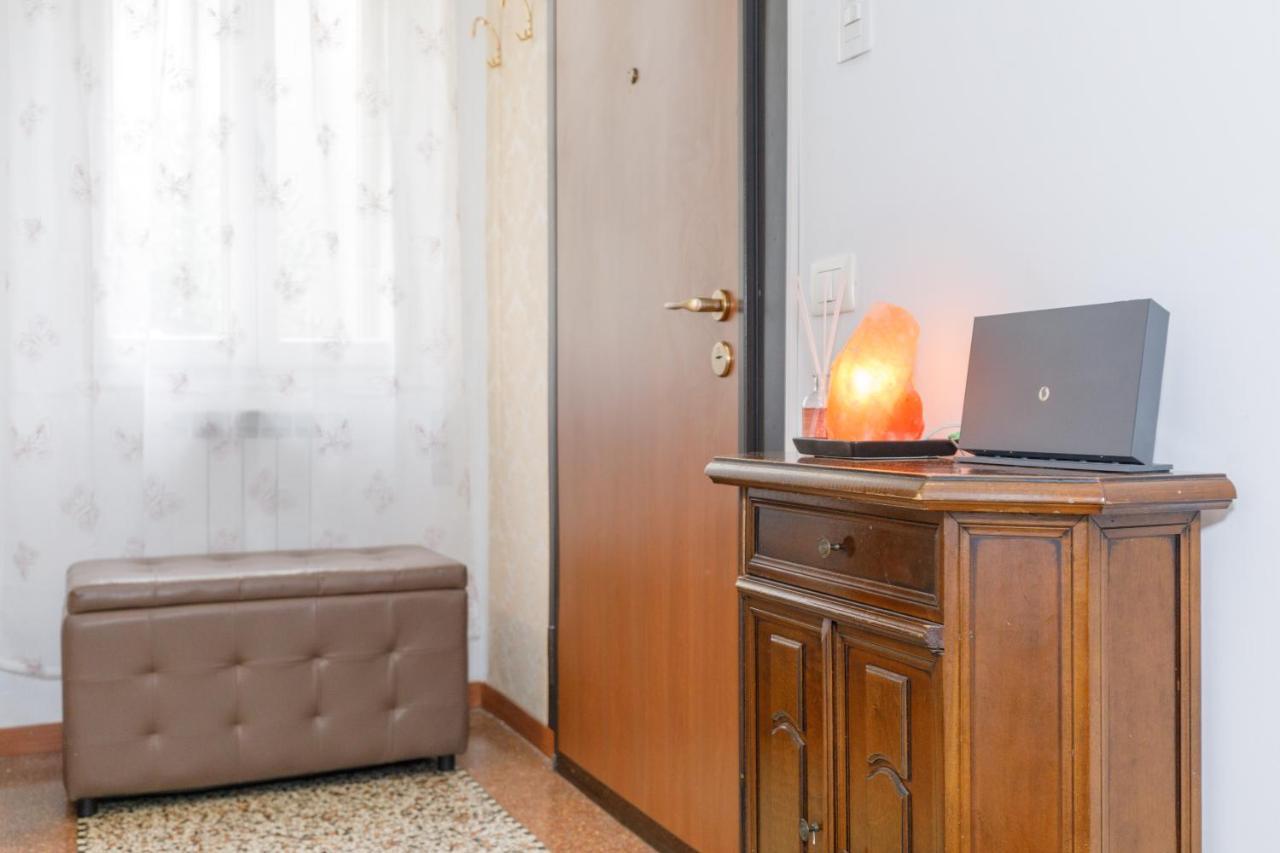 Gozzi House - Comoda Casa - Free Parking - Easy To Venice! Mestre Extérieur photo