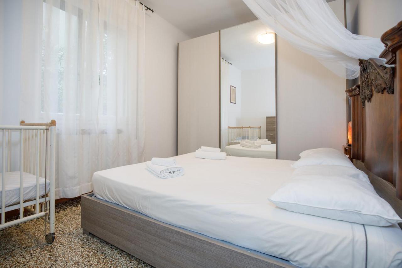 Gozzi House - Comoda Casa - Free Parking - Easy To Venice! Mestre Extérieur photo